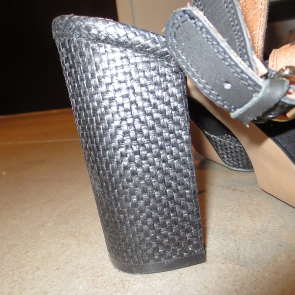 GIOSEPPO Open Toe Heels - LIKE NEW - Picture 4 of 13